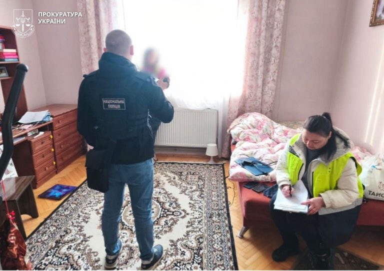 На Прикарпатті водійка таксі шукала "клієнтів" для знайомої, яка займалася проституцією 7 691439341 1005796335127647 838533677506121046 n