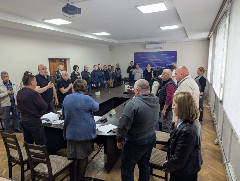 У Печеніжинській громаді відмовилися від ямкового ремонту доріг 1 У Печеніжинській громаді відмовилися від ямкового ремонту доріг