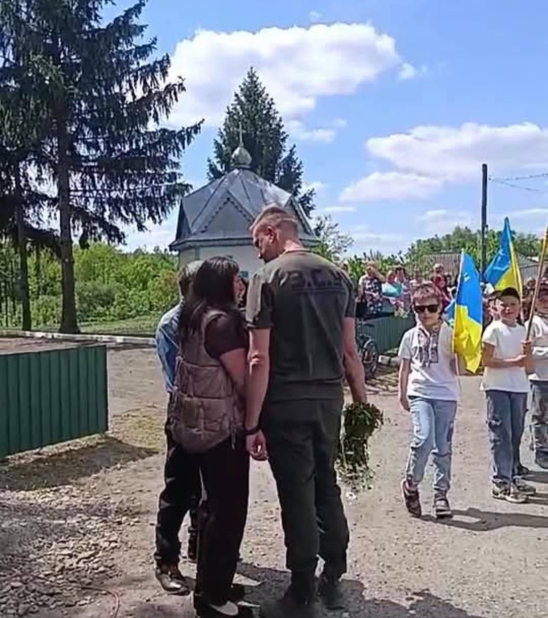 На Городенківщині зустріли звільненого з полону захисника Юрія Микитчука (ФОТО) 5 703987667 1305001268505367 2122725594371320220 n