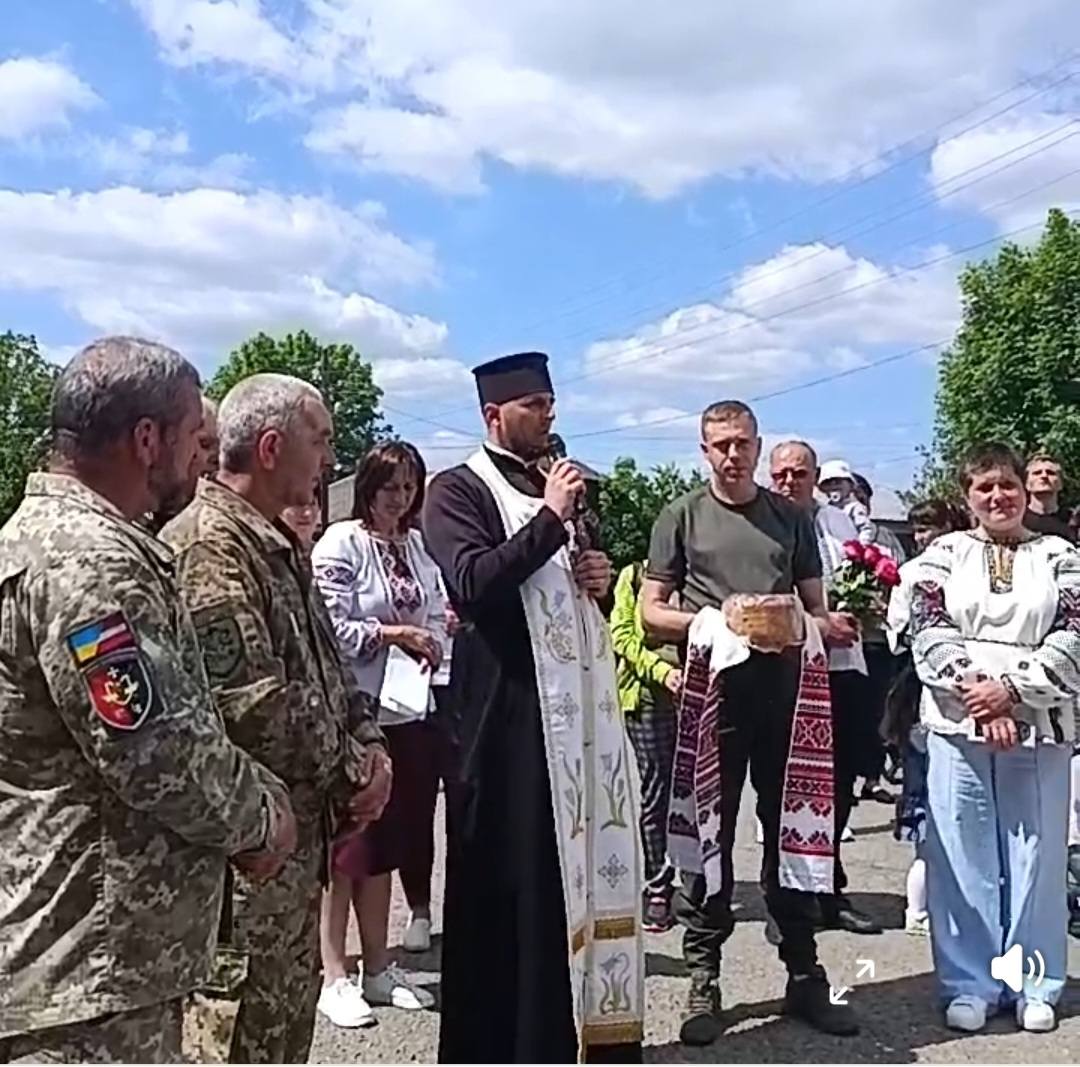 На Городенківщині зустріли звільненого з полону захисника Юрія Микитчука (ФОТО) 7 707012746 1305001128505381 3673893073245579338 n
