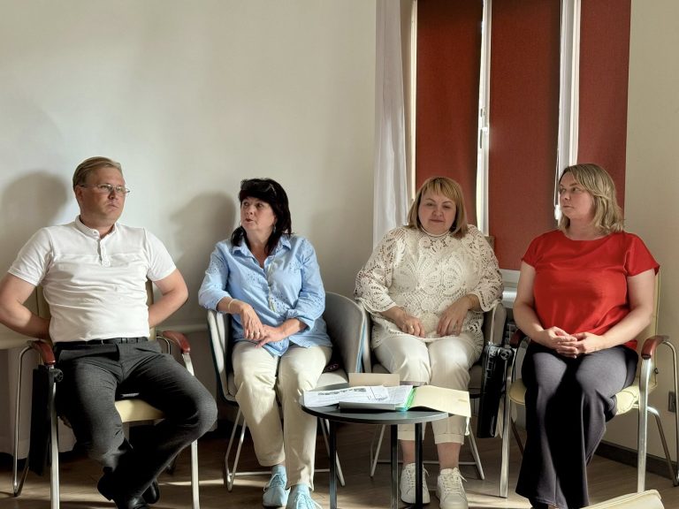 У Бурштинській громаді підвищать тариф на вивезення сміття 1 У Бурштинській громаді підвищать тариф на вивезення сміття