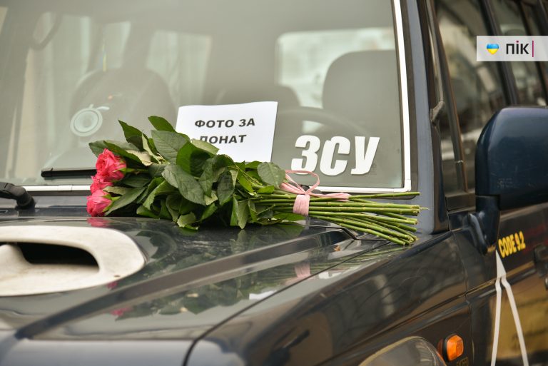 В Івано-Франківську відбулася виставка ретро-автомобілів - 2026 (ФОТО) 3 Виставка ретро-автомобілів у Івано-Франківську-2026 (ФОТО)