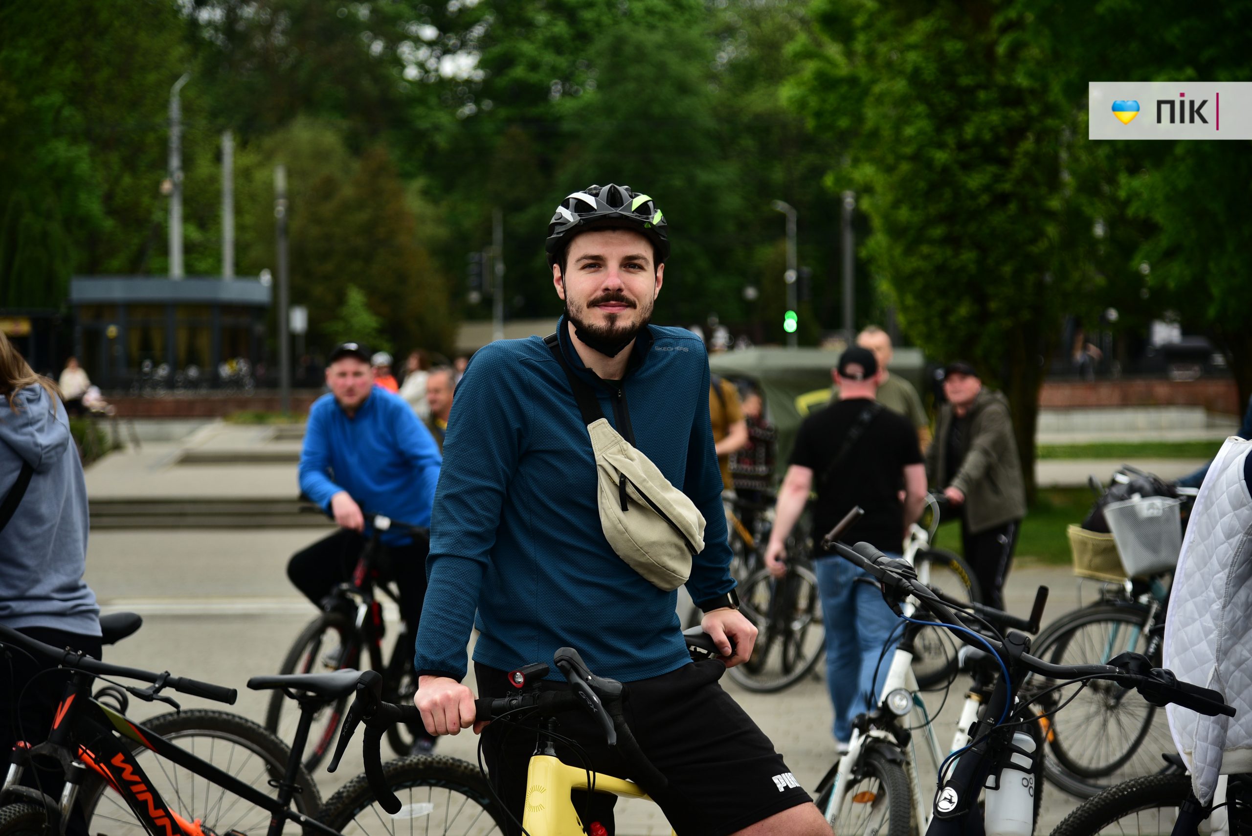 В Івано-Франківську відбувся благодійний велопробіг: як це було (ФОТОРЕПОРТАЖ) 15 DSC 9856 scaled
