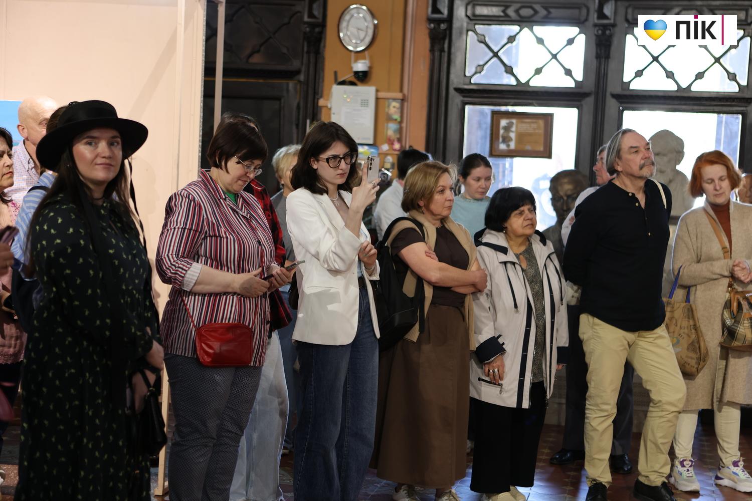 В Івано-Франківську відкрили виставку Ростислава Котерліна «22 картини» (ФОТО) 16 G71A9207 resize