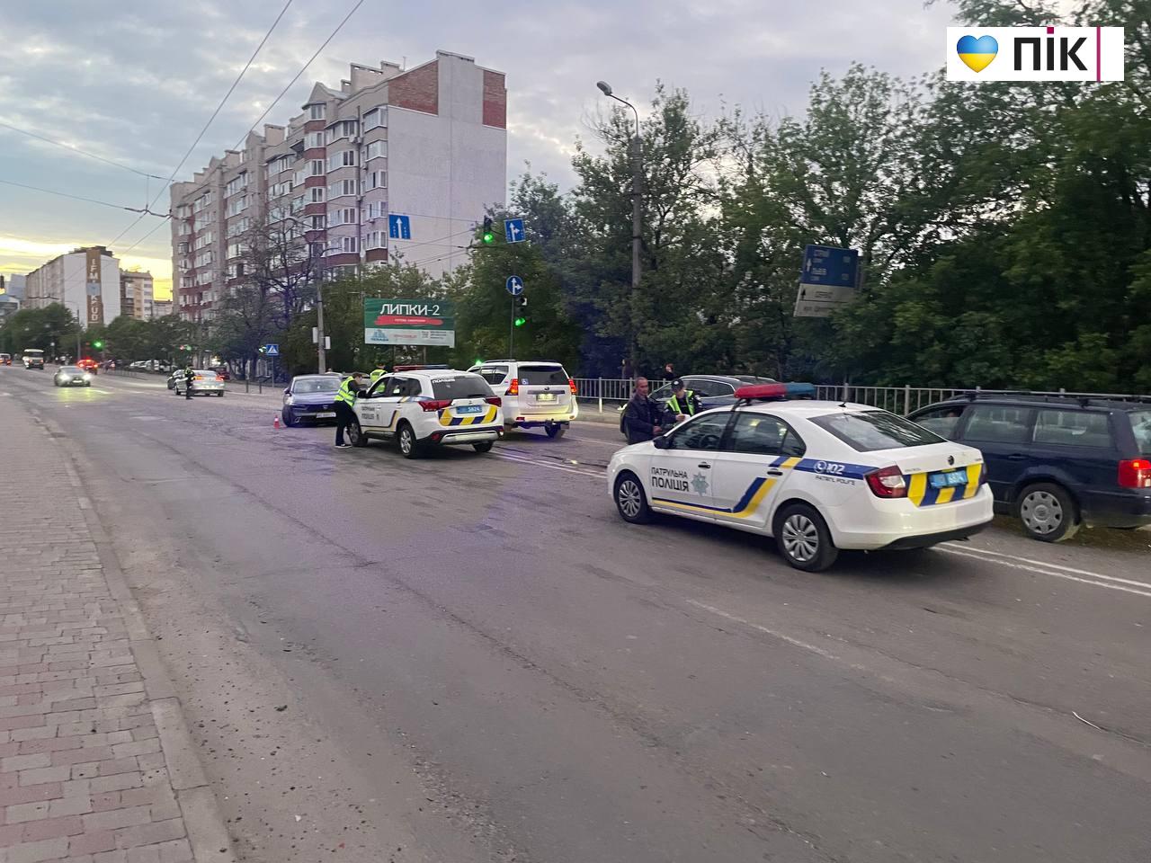 ДТП трапилася в Івано-Франківську: виникли значні затори (ФОТО) 8 IMG 20260521 212900 949