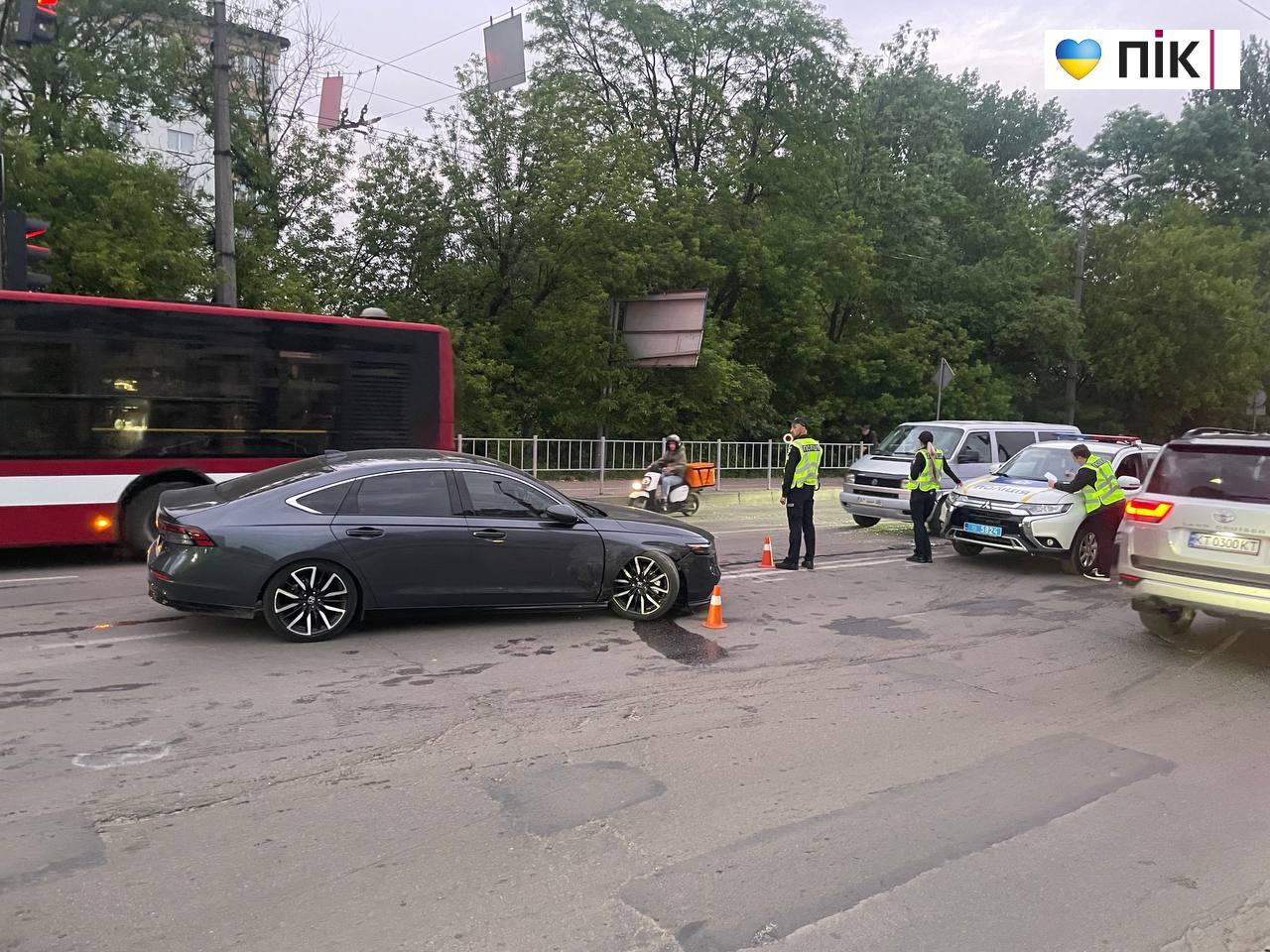 ДТП трапилася в Івано-Франківську: виникли значні затори (ФОТО) 3 IMG 20260521 212906 478