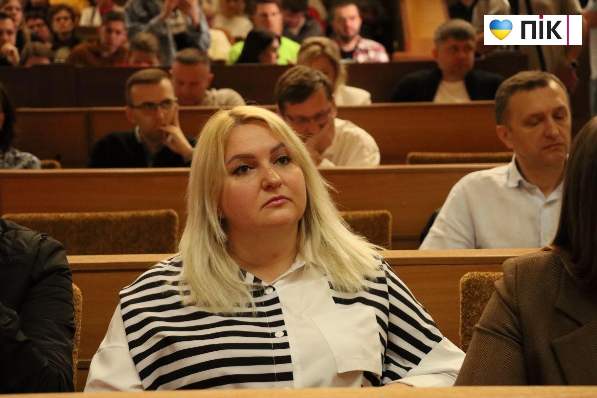 Позачергова сесія у Франківську: звернення, ветеранські програми та індустріальний парк (ФОТОРЕПОРТАЖ) 13 IMG 2601