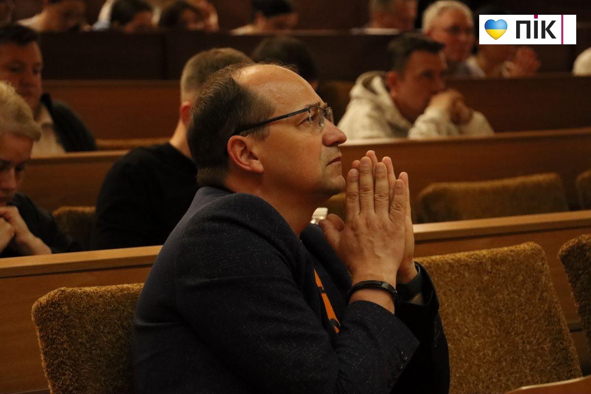 Позачергова сесія у Франківську: звернення, ветеранські програми та індустріальний парк (ФОТОРЕПОРТАЖ) 16 IMG 2610