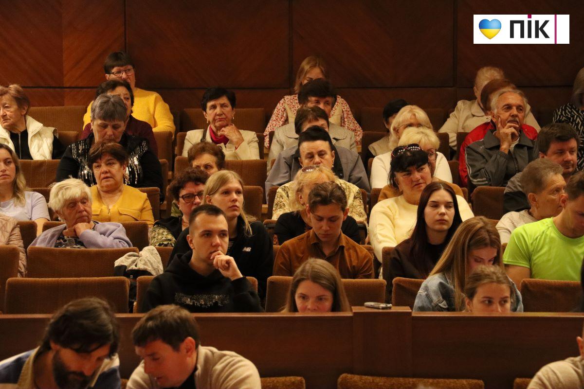Позачергова сесія у Франківську: звернення, ветеранські програми та індустріальний парк (ФОТОРЕПОРТАЖ) 33 IMG 2731