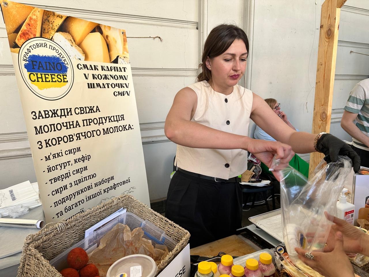 На Львівському ярмарку смаку представили традиційні та вишукані сири з Прикарпаття 33 image 35