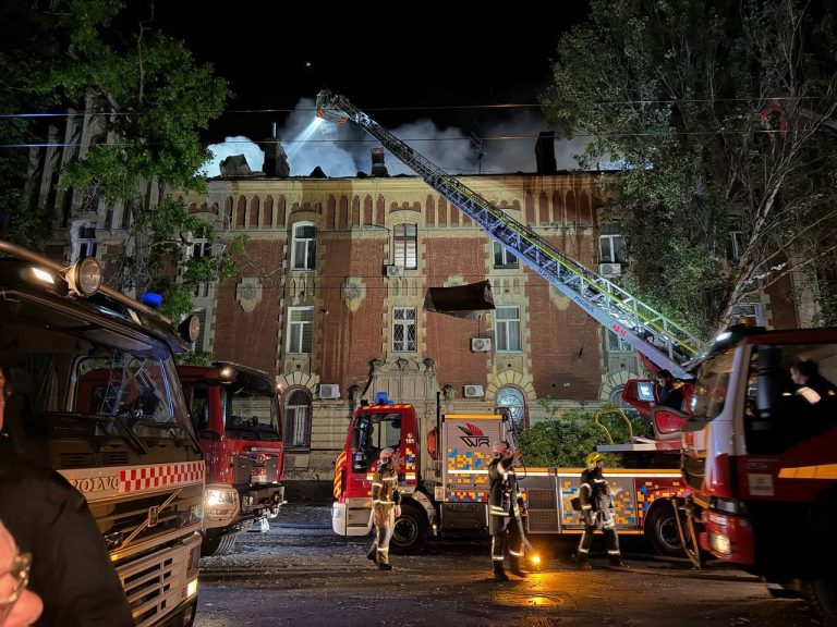 У Одесі внаслідок атаки дронами пошкоджені будинки, ліцей і дитсадок (ФОТО) 6 photo 2026 05 18 06 55 20