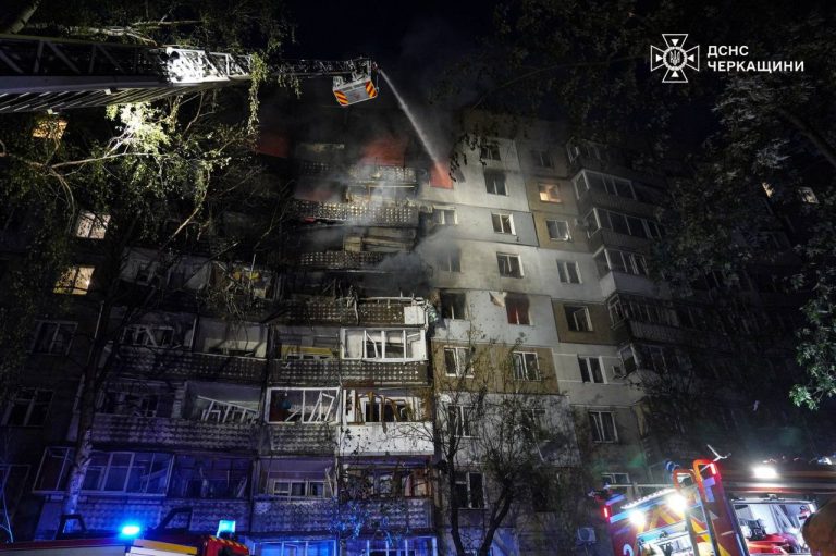 У Черкасах внаслідок атаки російського БпЛА травмувалися 11 людей (ФОТО) 6 photo 2026 05 24 08 28 45