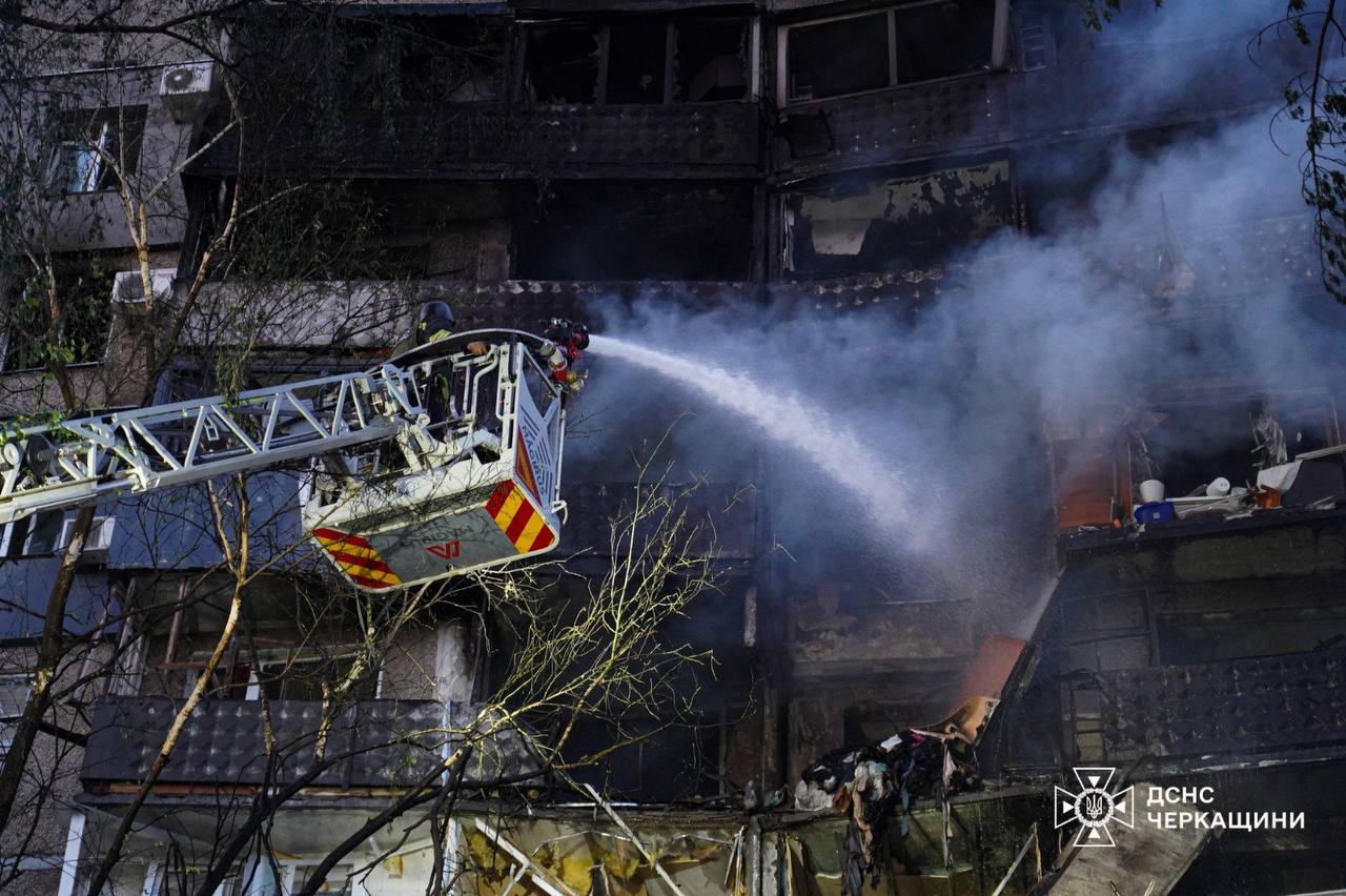 У Черкасах внаслідок атаки російського БпЛА травмувалися 11 людей (ФОТО) 2 photo 2026 05 24 08 28 46