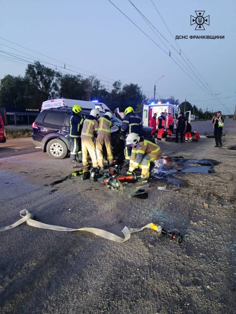 ДТП у Франківській громаді: одна людина загинула, є постраждалі (ФОТО) 4 photo 2026 05 27 08 58 16