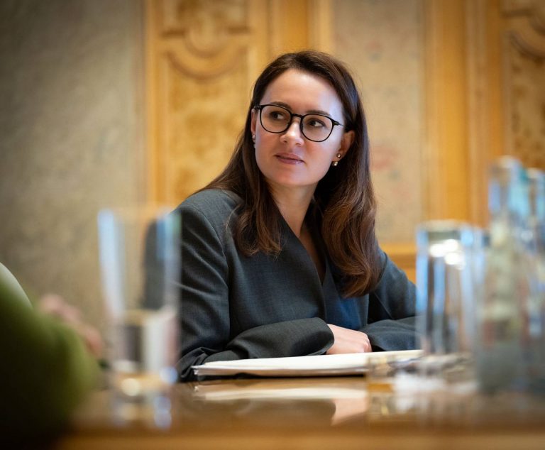 В Україні запускають програму роботи для людей 50+ 1 photo 5192964272797979921 y