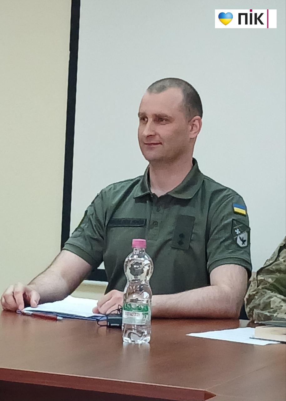 «Добровольці є, але черг немає»: у ТЦК розповіли про рекрутинг на Прикарпатті (ФОТО) 2 5300826457972087659