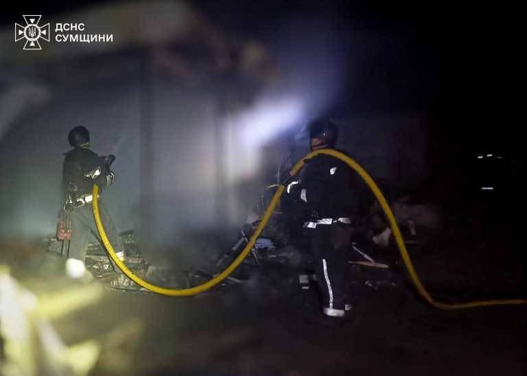 Вночі та вранці росіяни обстріляли Сумщину (ФОТО) 6 Вночі та вранці росіяни обстріляли Сумщину (ФОТО)