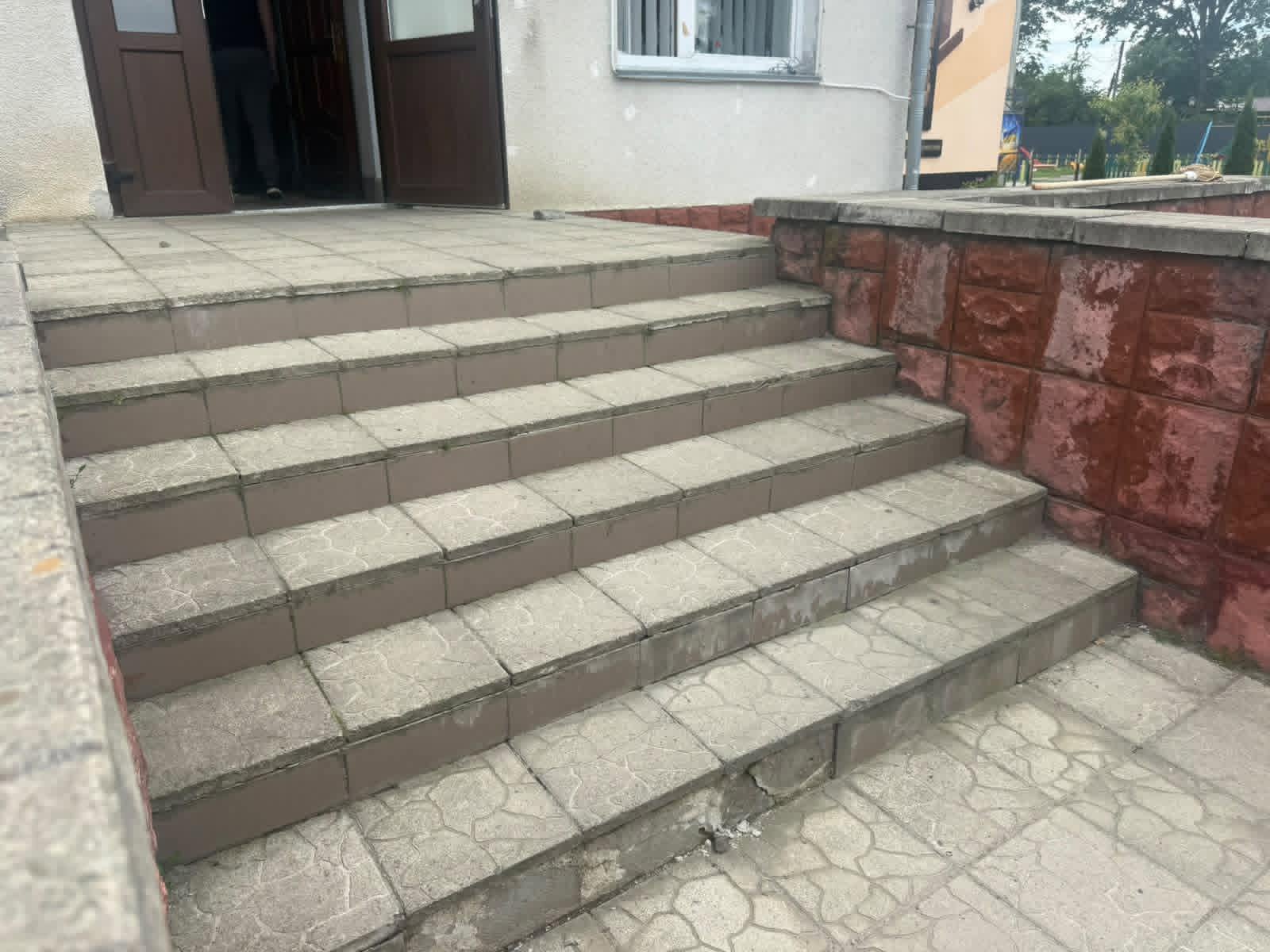 Подружжя з Голині звернуло увагу на недоступність громадських установ (ФОТО) 4 718943176 1018996543798550 1540983323009798694 n