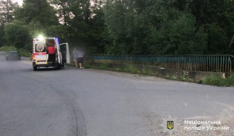 П’яний мотоцикліст в’їхав у міст на Прикарпатті: постраждала пасажирка (ФОТО) 3 719204047 1006628188678077 8430610743586840439 n