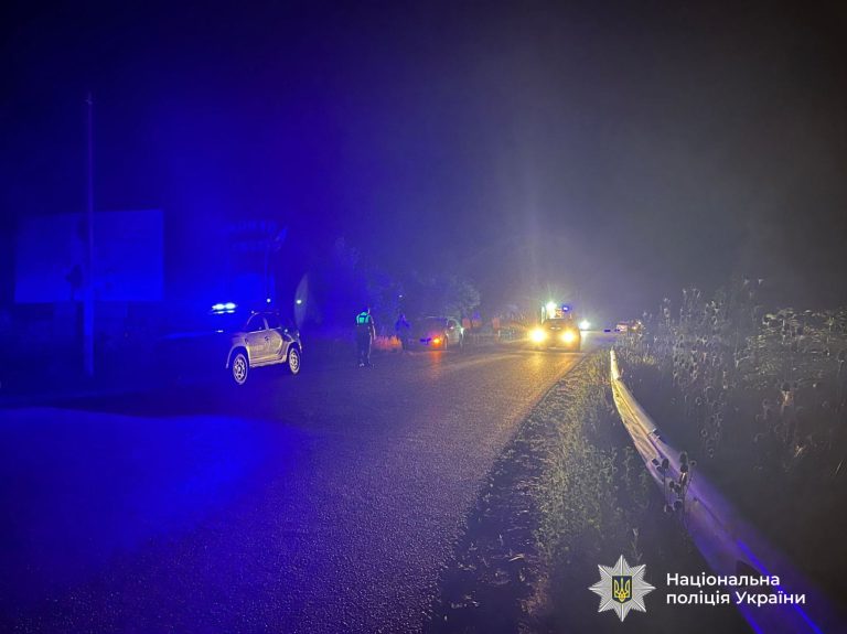 На Коломийщині водій мотоцикла в'їхав у стоп та загинув (ФОТО)