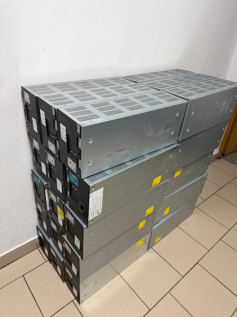 Мешканець Прикарпаття намагався ввезти через кордон понад 3 тисячі акумуляторів 11 724778010 1301625948790537 2061017298655634221 n