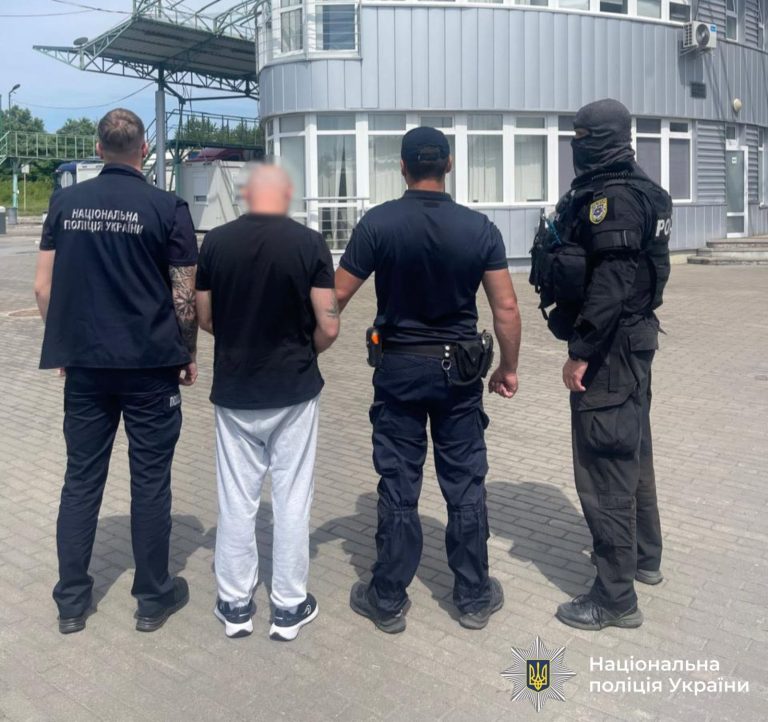 У Словаччині затримали організатора банди, яка на Прикарпатті пограбувала підприємця на понад 8 млн грн 10 725279036 1013345821339647 2239175954251589636 n