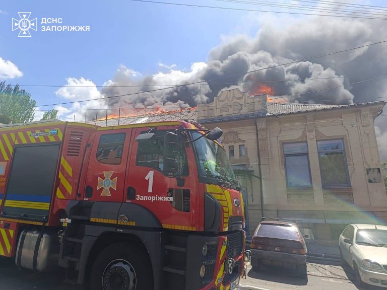 Внаслідок російської атаки по Запоріжжю постраждали дев'ять жінок 9 Внаслідок російської атаки по Запоріжжю постраждали дев'ять жінок