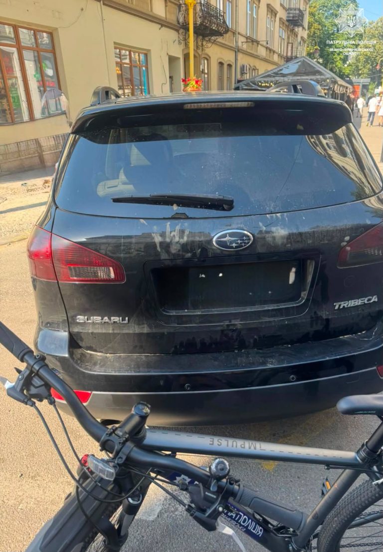 У Франківську патрульні виявили водійку Subaru з ознаками сп'яніння 8 733427922 1367800068593819 8918798468461753154 n