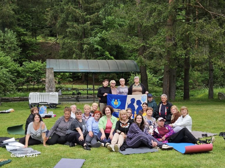 Пів року разом після втрати: родини полеглих воїнів з Прикарпаття відвідали Татарів (ФОТО) 1 IMG 4130