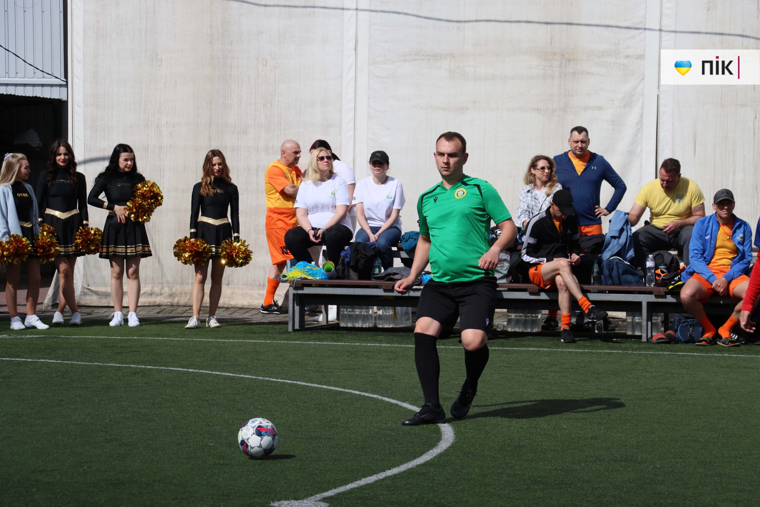В Івано-Франківську стартував футбольний турнір ДТЕК Cup: 18 команд змагаються та збирають кошти для військових (ФОТОРЕПОРТАЖ) 56 IMG 8857 scaled