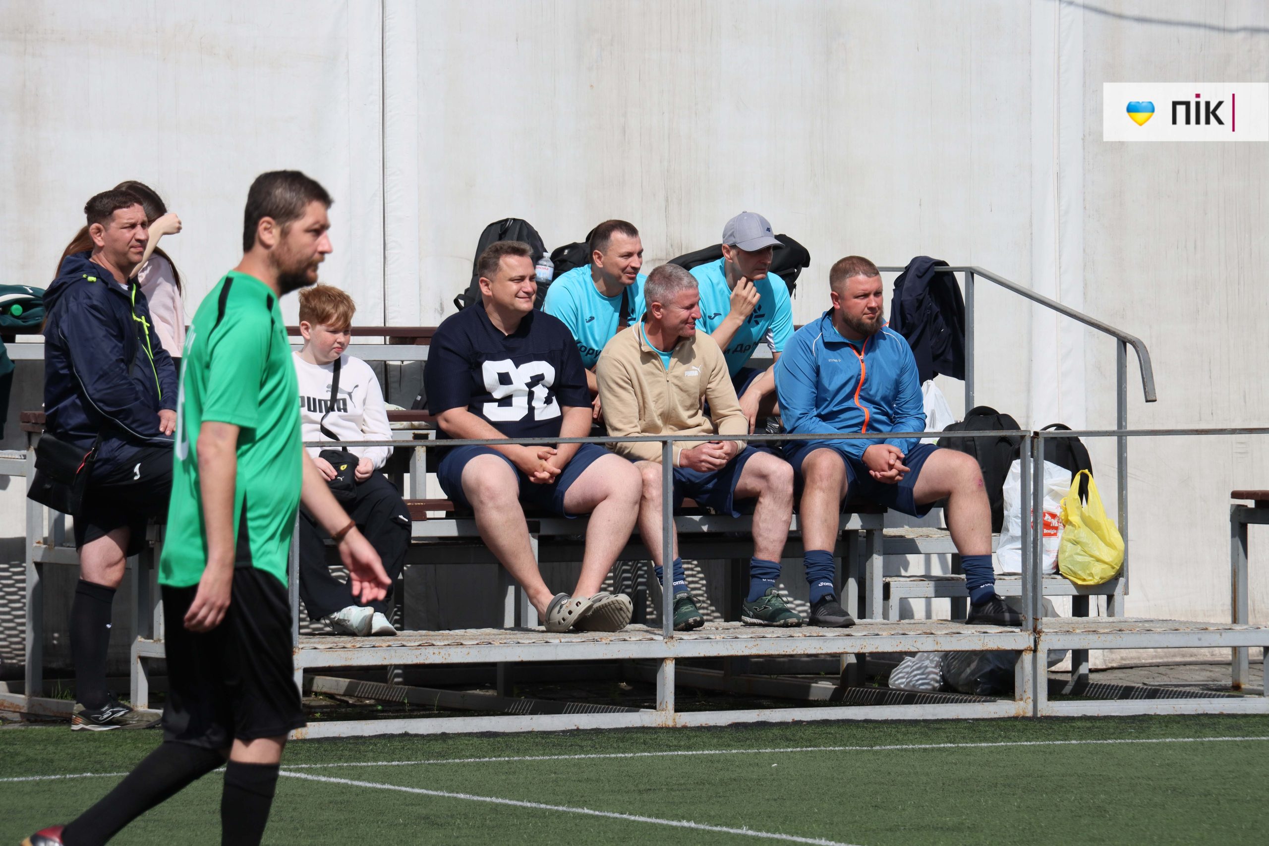 В Івано-Франківську стартував футбольний турнір ДТЕК Cup: 18 команд змагаються та збирають кошти для військових (ФОТОРЕПОРТАЖ) 61 IMG 8930 scaled