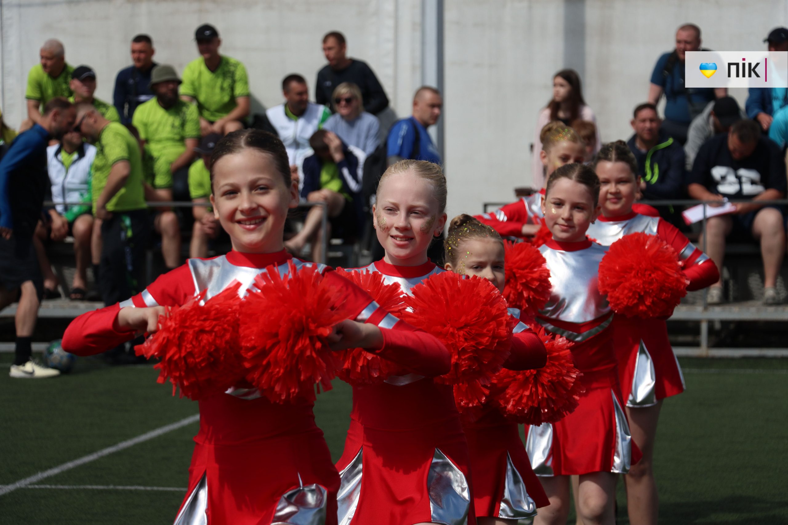 В Івано-Франківську стартував футбольний турнір ДТЕК Cup: 18 команд змагаються та збирають кошти для військових (ФОТОРЕПОРТАЖ) 75 IMG 9172 scaled
