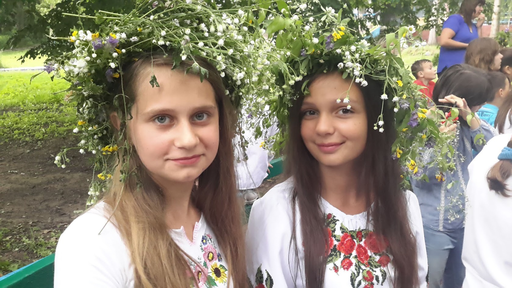 Що означають найяскравіші символи Івана Купала – папороть, вінки та вогонь 4 image 104