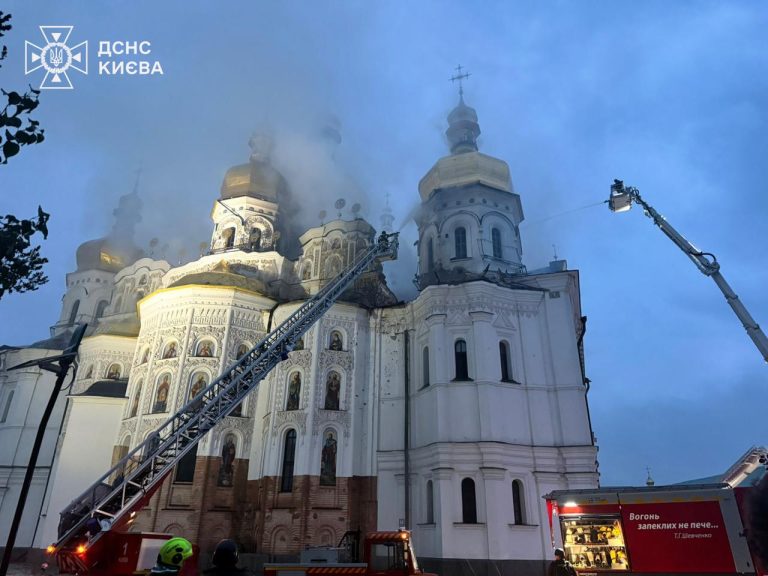 У Києво-Печерській лаврі вдалося врятувати стародавні ікони та святині після російського удару (ВІДЕО) 1 photo 2026 06 15 06 03 09 1