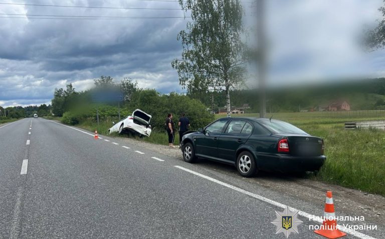 На Надвірнянщині зіткнулися Toyota Corolla та Skoda Octavia (ФОТО) 7 photo 2026 06 15 14 17 47 2
