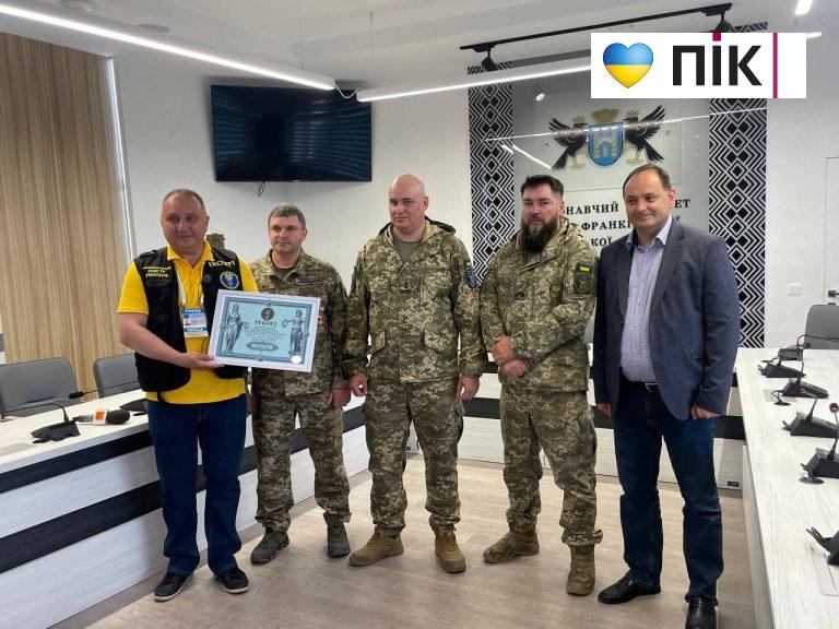 42 ОМБр встановила рекорд України: синхронне підняття прапорів на всіх шести двохтисячниках Карпат 11 photo 2026 06 16 14 18 38