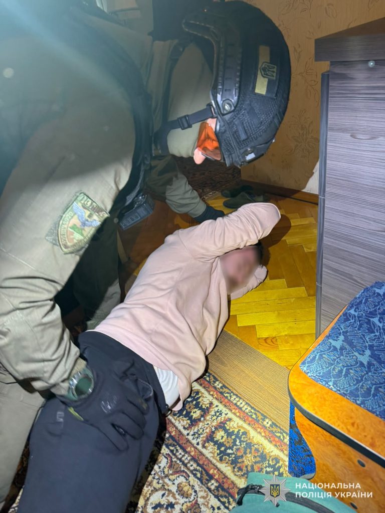У Львові чоловік ножем поранив військовослужбовця ТЦК: що відомо (ФОТО) 5 v7 e03bca13a2201a112c40496ab5263893