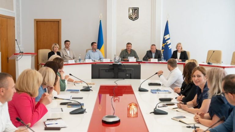 Голова Тернопільської ОВА Тарас Пастух призначив своїми заступниками двох Тарасів (ФОТО) 9 Голова Тернопільської ОВА Тарас Пастух призначив своїми заступниками двох Тарасів (ФОТО)