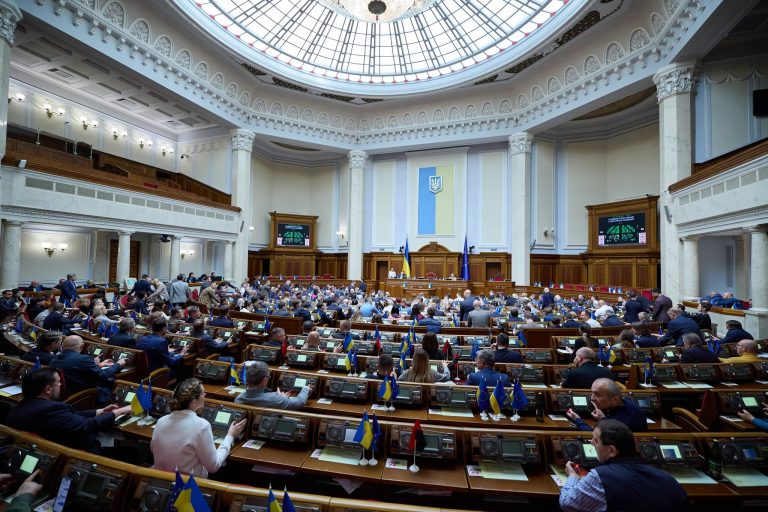 Верховна Рада підтримала законопроєкт про жорсткіше покарання за дитячу порнографію 12 Верховна Рада підтримала законопроєкт про жорсткіше покарання за дитячу порнографію