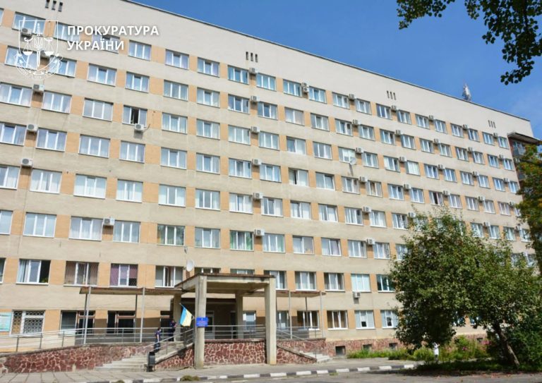 Майже 1,6 мільйона гривень незаконних COVID-доплат отримали працівники однієї з лікарень Калущини 10 733263671 1581468140215683 4663540114274385693 n
