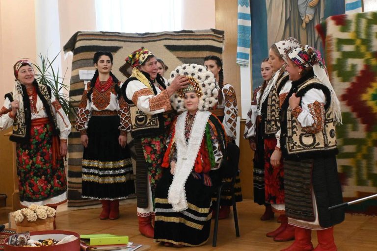 Традиційний пір’яний вінок із Коломийщини внесли до Національного переліку культурної спадщини України 12 733849968 122346554078008607 3466463798817141712 n