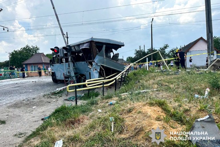 На Рівненщині поїзд врізався в маршрутку: загинули четверо людей (ФОТО) 1 734488783 1604622381620658 3081910801249258008 n