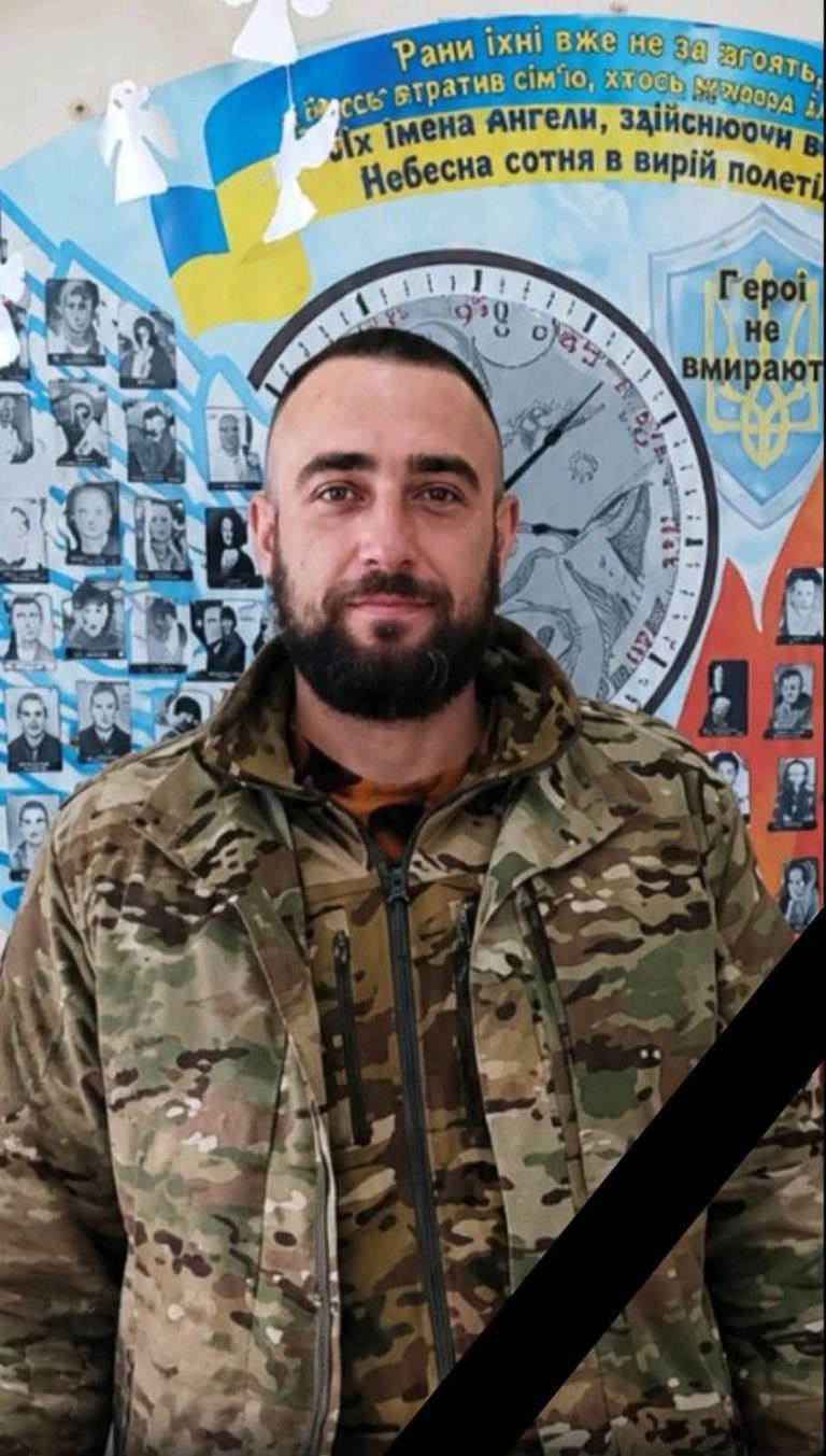 Загинув військовий з Прикарпаття Володимир Винник (ФОТО) 7 736182265 1302525191863492 4524842955176016182 n