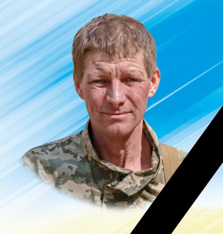 На війні загинув боєць Роман Зінько з Прикарпаття (ФОТО) 10 736207072 1353389053406446 5959785005268424980 n