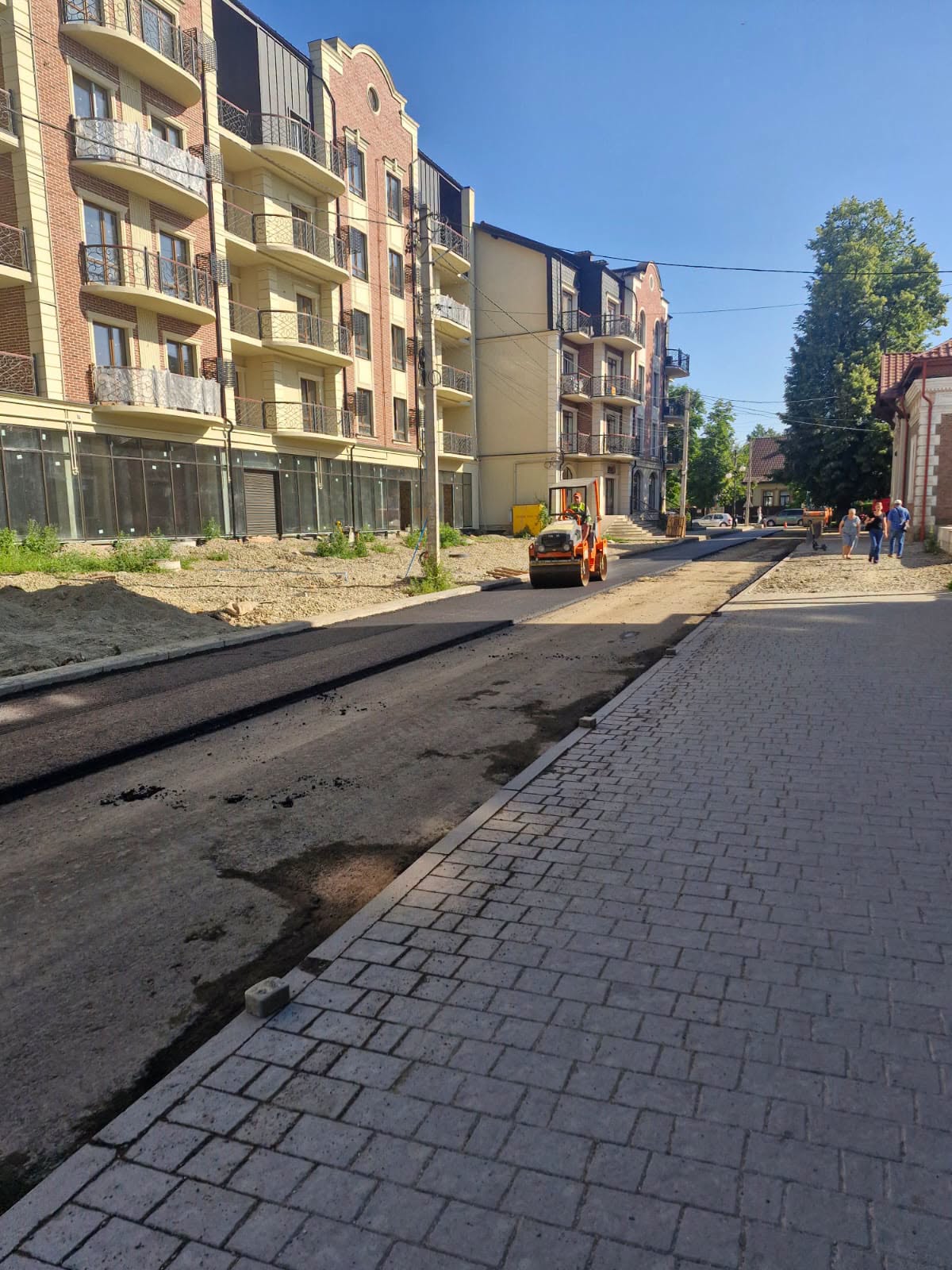 У Коломиї відремонтували одну з найпроблемніших вулиць (ФОТО) 2 736861730 1500668287934272 3782350844333999197 n