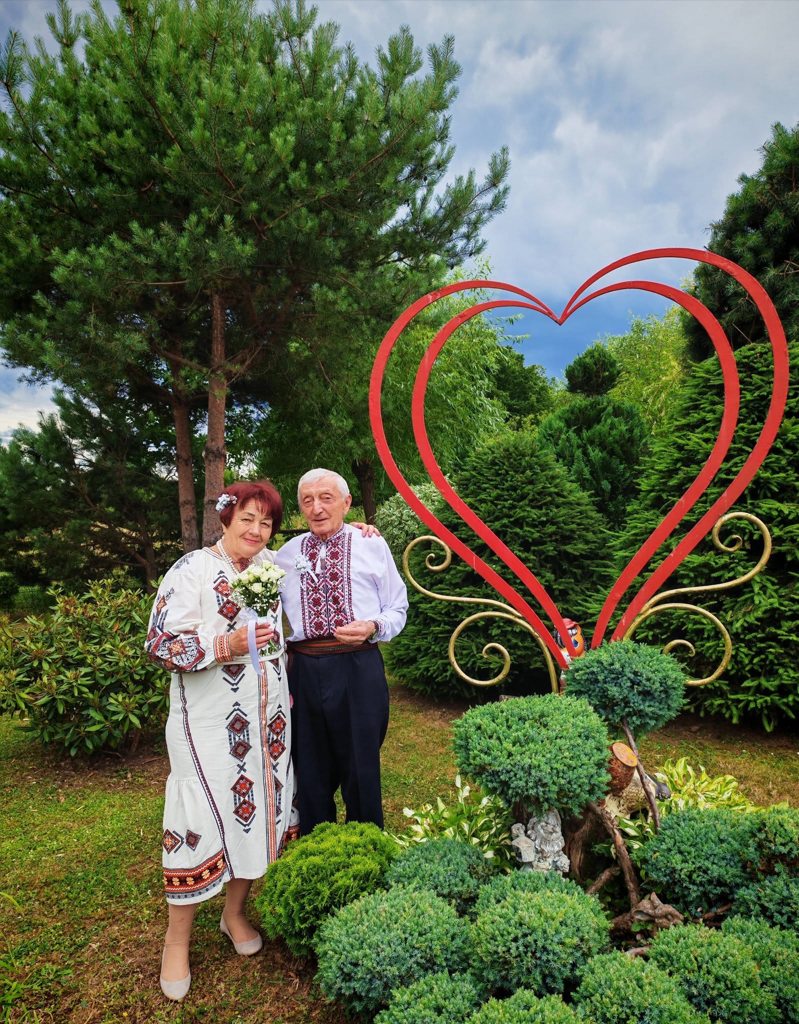 На Прикарпатті одружилася пара з Херсонщини (ФОТО) 3 742059880 1341167674856110 5326305678435571188 n