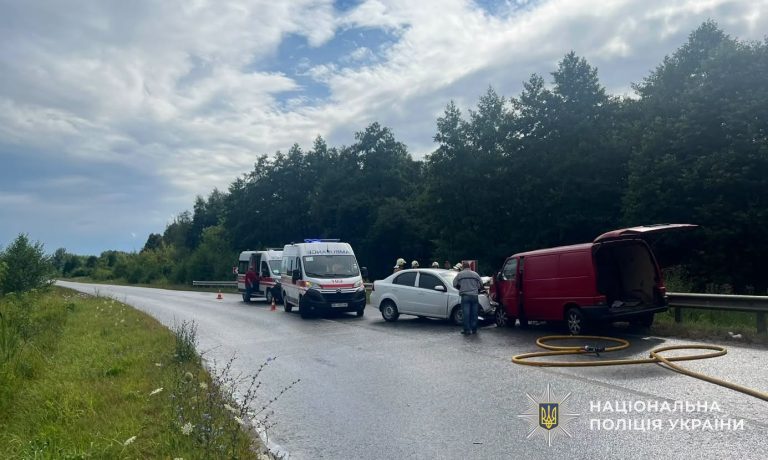 На Львівщині в ДТП загинула жителька Прикарпаття, ще троє людей травмовані (ФОТО) 12 744862950 1052051507278472 7041935850511713849 n