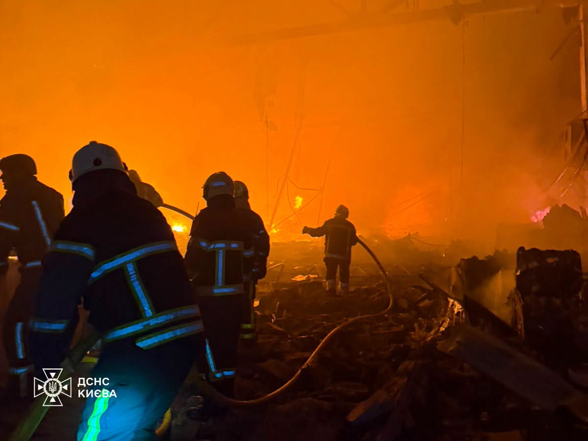 Двоє загиблих і п'ятеро поранених: росія вдарила балістикою по Києву (ФОТО, ВІДЕО) 3 748541012 1291338563528715 1866203956701916166 n