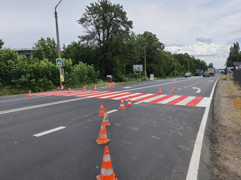 На дорогах Франківщини ліквідовують ямковість: де працює спецтехніка 12 749984558 1328174859475801 672340040677747548 n