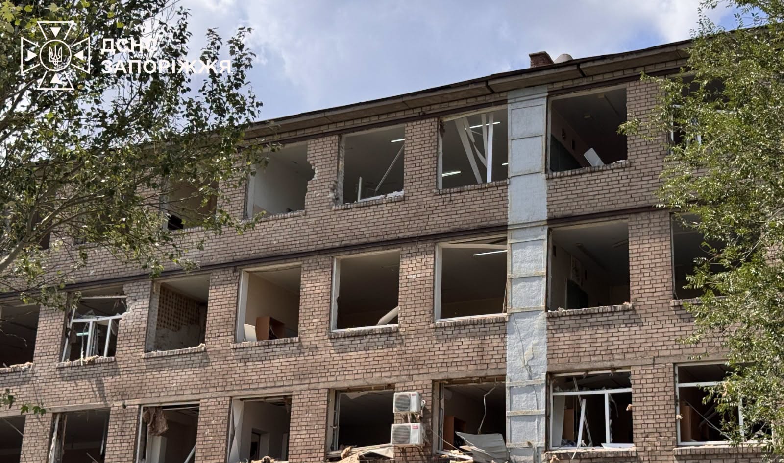 Росіяни атакували авіабомбами Запоріжжя: одна людина загинула (ФОТО) 6 756857933 1055363943695390 4469770147266296249 n